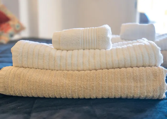 2 Bedrooms With Pool, Terrace And Balcony Apartament