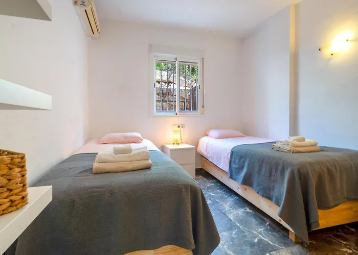 2 Bedrooms With Pool, Terrace And Balcony Apartment