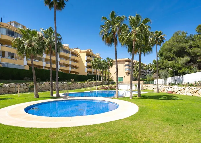 2 Bedrooms With Pool, Terrace And Balcony *