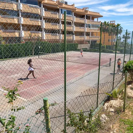 2 Bedrooms With Pool, Terrace And Balcony *